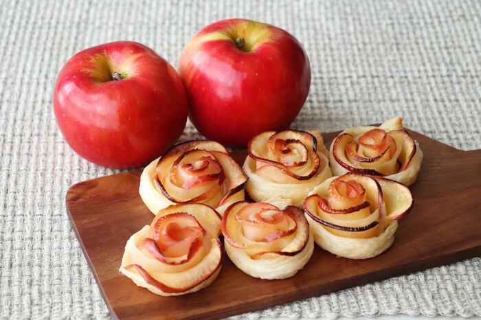 りんごのローズパイ