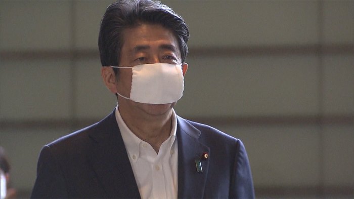 新型コロナ拡大に政府は GoToトラベルどうする 「局面かわらず」