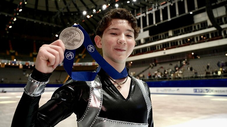 中田璃士、初の世界ジュニアで銀メダル獲得。来季は父でコーチの中田誠人さんが使った曲を｜FNNプライムオンライン