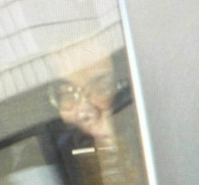 【福岡刺傷事件】“金髪”で顔を隠さず正面見すえる　山口直也容疑者（30）を送検　刃渡り約20センチの包丁2本所持か｜FNNプライムオンライン