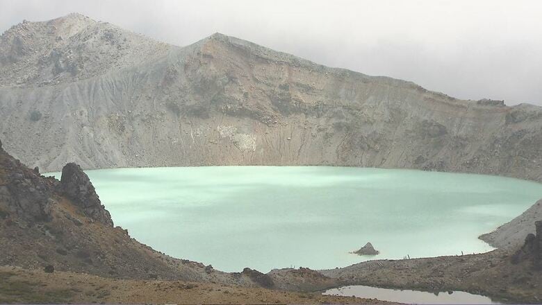 草津白根山の湯釜付近を震源とする火山性地震が増加　今後、火山活動が高まる可能性｜FNNプライムオンライン