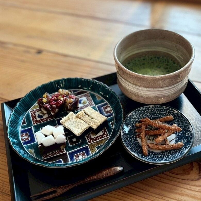 魚割烹の人気デザートが進化…甘さ控えめ餡で作る和洋融合の創作よーかんが楽しめる本山発の和カフェ｜FNNプライムオンライン