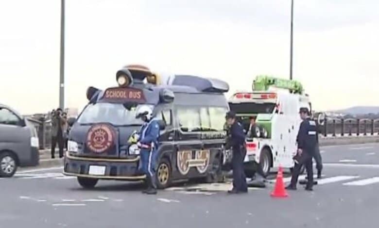 【速報】「右折しようとしたら突っ込んできた」幼稚園バスと車が衝突　園児を含む12人を病院搬送　福岡・遠賀町｜FNNプライムオンライン