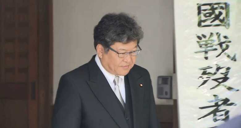 参拝に訪れた萩生田光一氏