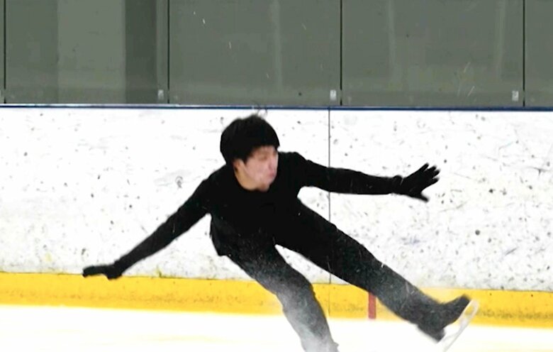 ジャンプなどの練習に励む三浦