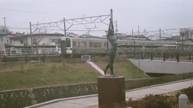 市民に親しまれてきたブロンズ像「望」