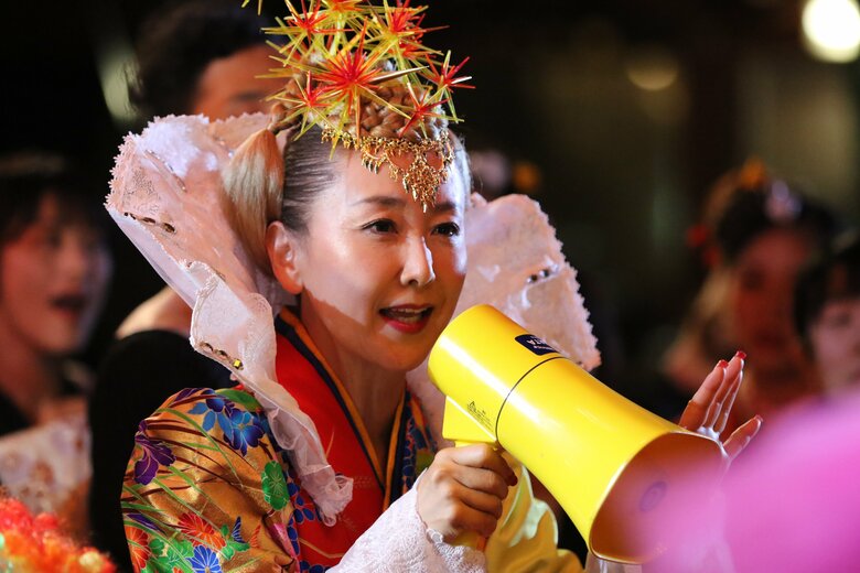東ちづるさんが構成･演出から総指揮まで行う