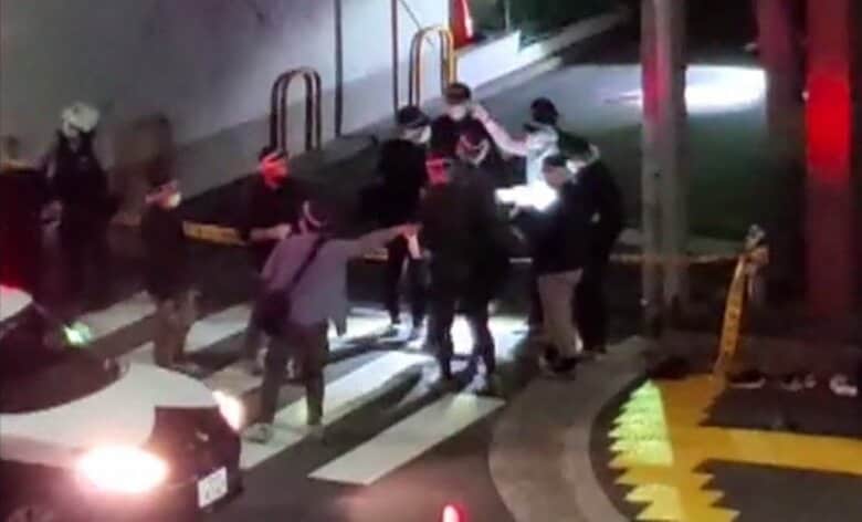 事件現場（視聴者撮影）