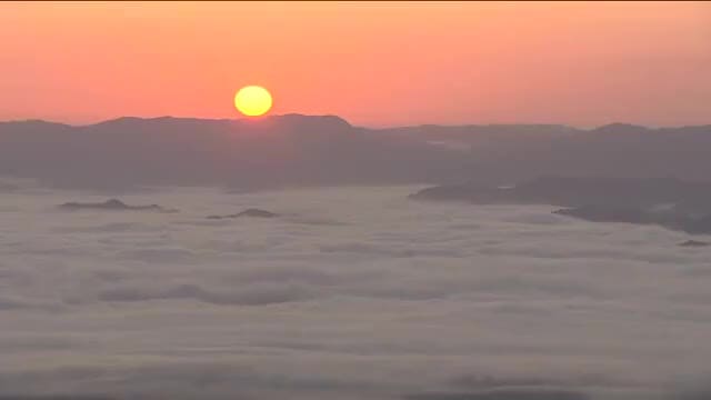 秋晴れ　磐梯吾妻スカイラインから“雲海”一望に　福島市の真夏日は84日　観測史上最多を更新
