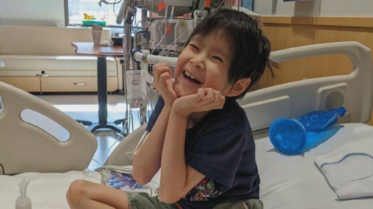アメリカで“心臓移植”待つ難病の10歳男児 体調悪化で「人工心臓