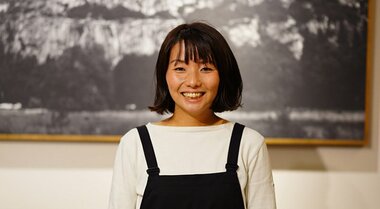 「ザ・ノース・フェイス」が男女兼用のマタニティウェアを開発した理由 売上好調のマタニティラインから今春 男女兼用のレインコートを発売