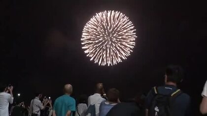長岡空襲から81年 慰霊の花火“白菊”打ち上げ「自分にできることを一つ一つ…」平和への願い込め2日は長岡まつり大花火大会開幕　【新潟・長岡市】
