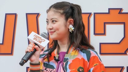 今田美桜　ハーフツインでキュートに登場「シャワールームとソファと…」高級キャンピングカーは一億円じゃ足りない！？