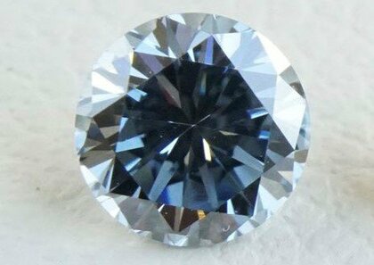 亡き父を「いつもそばに」…遺骨がダイヤに変わる“ダイヤモンド葬”に反響　製作の仕組みを聞いた