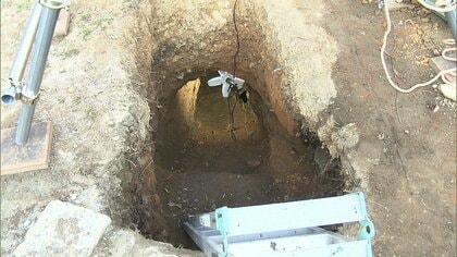 「まさかこんなところに…」庭に突如現れた“巨大な穴”　武家の財宝眠る？それとも防空壕？　家主も驚愕【静岡発】