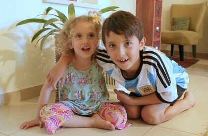 「静かに、しゃべらないで」3歳の女の子が声を出さずに笑う…ハマスから解放された人質の苦悩