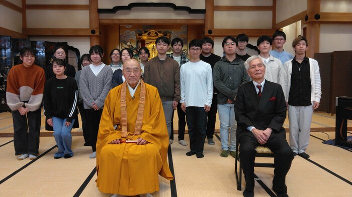 対談に信州大学の学生たちも参加