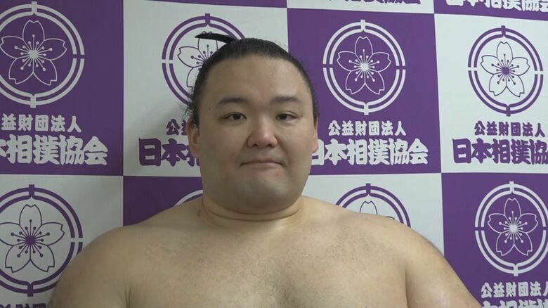 朝乃山が勝ち越しに王手！ 玉正鳳との激しい攻防を制して寄り切り　大相撲九月場所9日目｜FNNプライムオンライン