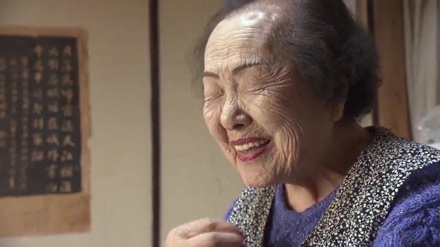 夫との馴れ初めを素敵な笑顔で語る堀野さん