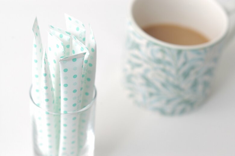 低血糖の場合スティックシュガー2本程度で症状が改善する（画像はイメージ）