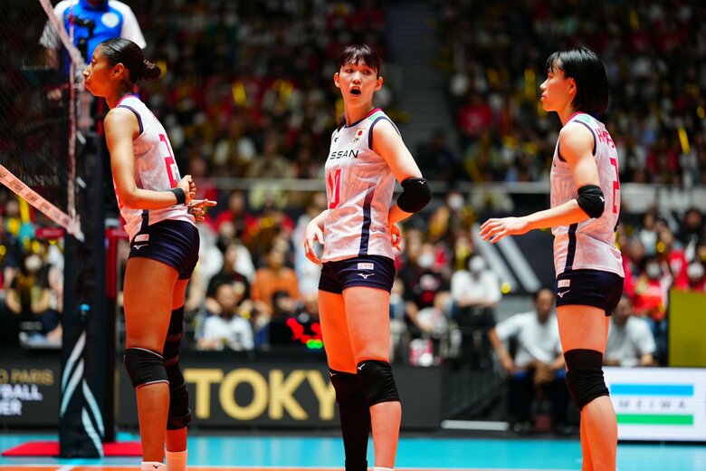 左から宮部藍梨、井上愛里沙、林琴奈