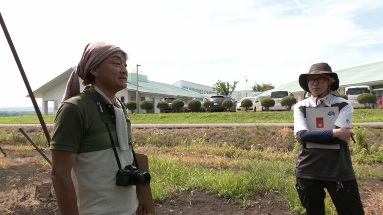 地域おこし協力隊の先輩・北野泰之さん（左）と大泉さん