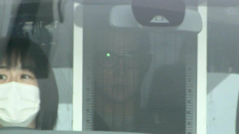 送検されるSIMONこと酒井じゅんほ容疑者