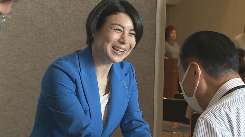 自民党・新人　中村真衣 氏