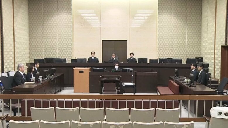 2月4日 大阪地裁の法廷