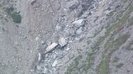 北アルプスで落石の瞬間映像 地震影響か? 3人ヘリで救助
