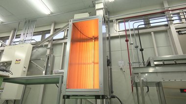 工場向け商品が屋外診療室暖める…こたつ応用した暖房が医療現場で活躍 社長「コロナ対策に貢献できるとは」