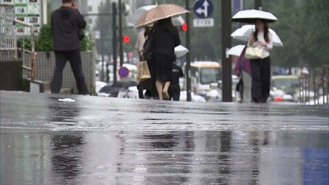 東京都心は34日連続で雨　過去最長…台風26号も接近へ