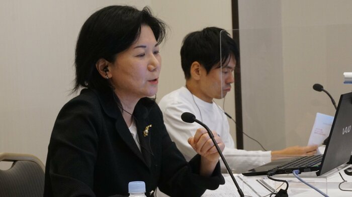 講師の藤田医科大学ばんたね病院総合アレルギー科 矢上晶子教授(手前)とアトピヨ合同会社・Ryotaro Akoさん(奥)