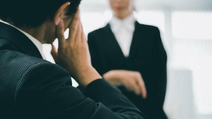 被害申告した人を探し出すような行動はNG(画像はイメージ)