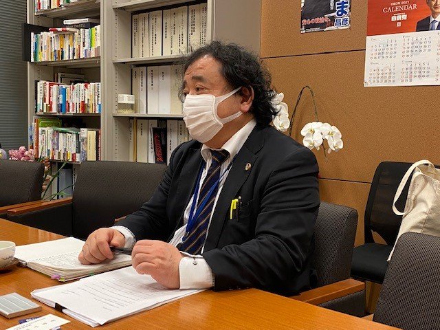 指宿氏はウィシュマさん遺族の代理人を務める