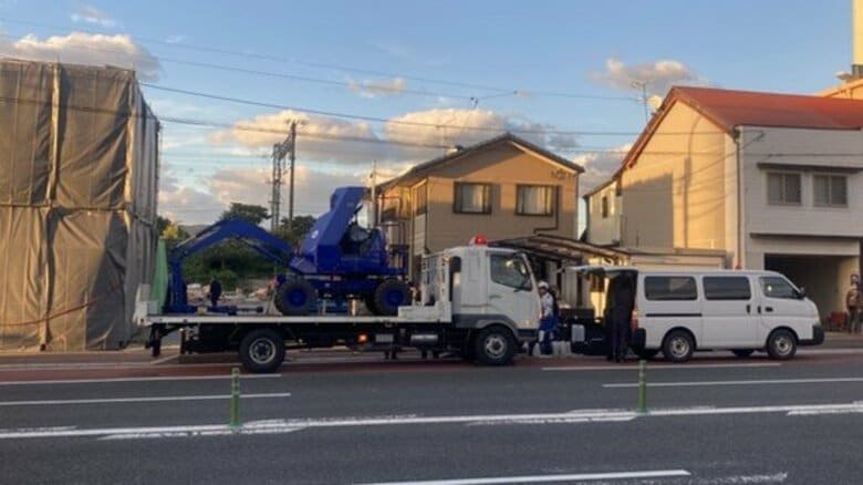 【速報】手りゅう弾のようなものがみつかる 解体作業中の建物から 警察が出動 福岡・北九州市|FNNプライムオンライン