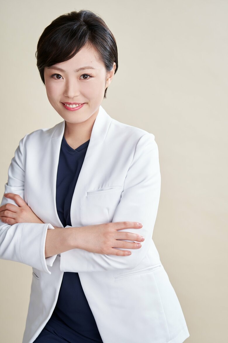 山本佳奈医師