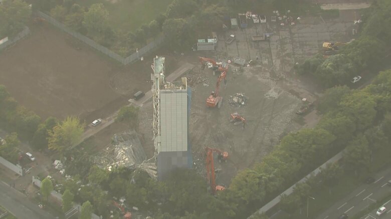 足場が崩れた茨城・つくば市の解体現場