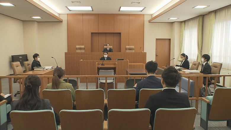 長野地方裁判所上田支部（11月1日）