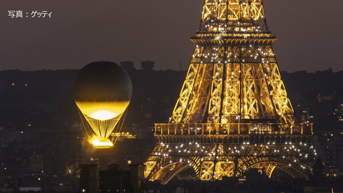 オリンピック:エッフェル塔に五輪…パリ市長「心が揺り動かされている