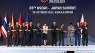 高市首相が英語でスピーチ…中国念頭に「自由で開かれたインド太平洋」推進・進化の方針伝える 笑顔で各国首脳と握手も ASEAN首脳会議