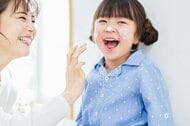 子供に使う日焼け止めはどれがいい？「大人用」と何が違うの？皮膚科医が教える日焼け予防とケア 