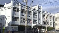 【速報】男が宅配業者装い訪問した住宅で住人女性に刃物突き付け暴行　「強盗や」と顔などを殴り逃走　７６歳女性がけが　強盗傷害事件として捜査　大阪・池田市