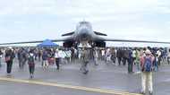 三沢基地での「B-1B爆撃機」一般公開は北朝鮮への圧力