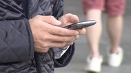 スマホ位置情報で行動分析 都「“娯楽施設”行った」63%減