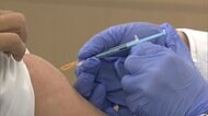 新型コロナワクチンはなぜ「筋肉注射」? 痛みは違う? 日本ワクチン学会の医師に聞いた