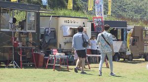 急増するフードトラック 飲食業界の