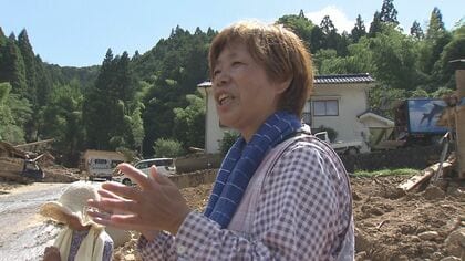 「主人が逃げろと言って裸足で飛び出した」土石流で住宅全壊…間一髪で逃げ出した女性が当時の状況語る