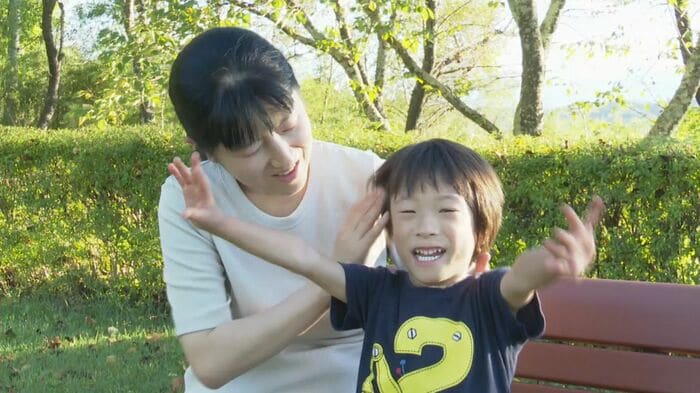 竜佑ちゃんと母・俊子さん(佐久市)