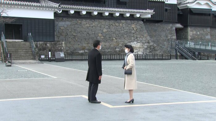 熊本城を訪問された紀子さま(15日 熊本市)
